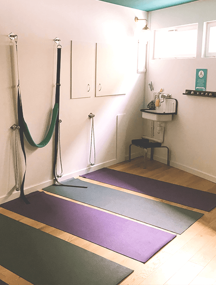 Intérieur de la salle de yoga